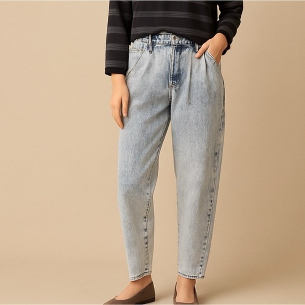 Vintage 80s Jordache Jeans Acid Wash, High Waist Pleated Tapered Leg Y2K Denim
